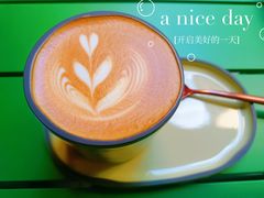 -潮一不贰·法式甜品·生日蛋糕·西式简餐(外滩店)