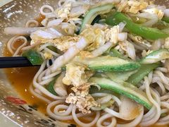 鸡蛋炒拉面-伊鼎牛肉面(潍坊路店)