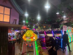 -菲菲羊乐园(临平银泰城店)