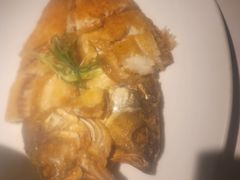 传统香煎咸鲈鱼-汤城小厨•粤菜•靓汤(金宝街店)