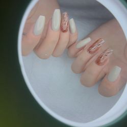 -诗韵坊美甲美睫