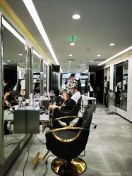 -简法造型·品牌形象店