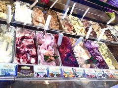 -Gelateria Dondoli