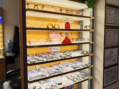 -优医视平价眼镜蔡司依视路折扣工厂店(十里堡店)