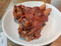 金牌酱棒骨-上关雪東北菜(中房金谊店)