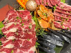 -山川小町·极番烧肉(新地假日广场店)
