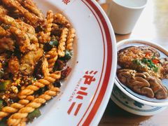 -炉小二铜锅牛蛙•川湘菜(三里屯店)