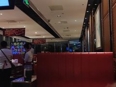 -海底捞火锅(杭州庆春路夜宵主题店)