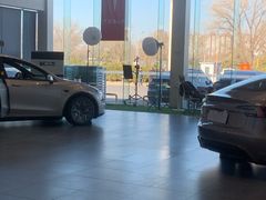 -TESLA 特斯拉(北京南四环中路特斯拉中心)