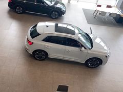 -深圳锦龙奥迪4S店(前海店)