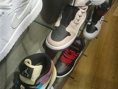 -NIKE品牌体验店(北京蓝色港湾店)