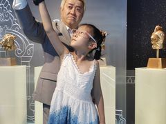 -厦门帷幕开啦红地毯蜡像艺术馆