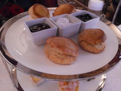 红丝绒下午茶-Salon de Ville浦江汇(上海外滩华尔道夫酒店店)