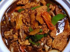 -亿江南新概念融合美食餐厅(管仲老街店)