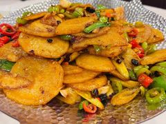 -鑫巴蜀小镇 · 水煮鱼专研店(玉桥店)