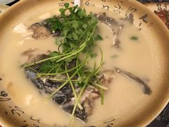 砂锅鱼头-75幢私房菜馆