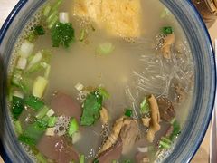 金陵鸭血粉丝汤-弄堂小笼包(西青中北永旺购物中心店)