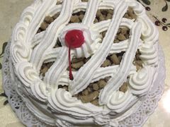 -红宝石·鲜奶小方·海派西点房(南丹店)