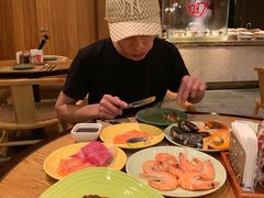 -华邑酒店·鲜艳全日自助餐厅