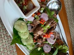 -Chom Cafe and Restaurant