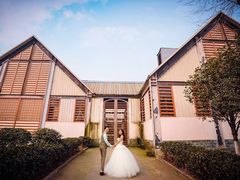 -燕西婚纱摄影工作室(友盛上都写字楼店)