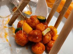 创意鲜果咕噜肉-广州文华东方酒店·江-由辉师傅主理