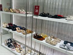 -ZARA(大上海时代广场店)