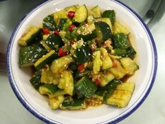 刀拍黄瓜-刘姐啤酒鱼民族演艺餐厅(西街总店)