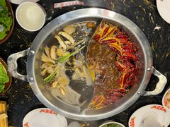 -憨孃孃·重庆老火锅(红山黑金店)