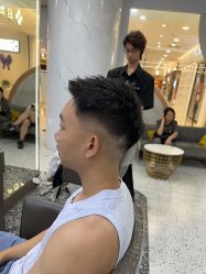 -苏豪路易士·嘉玛发廊