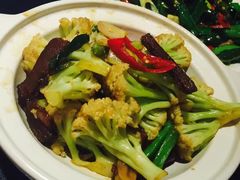 香卤肉炒有机花菜-朕之味(龙湖·西城天街店)