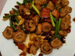 香辣肥肠-添福来墨鱼饺子 · 海鲜东北菜(泡崖店)