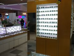 门面-新镜界眼镜(乐坊大华生活广场店)