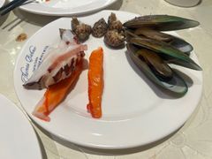 -四海一家自助餐(益田假日广场店)