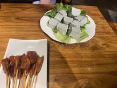 -城墙拐拐火锅(三峡广场黑金冠店)