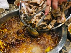-肖肖酸萝卜鱼火锅(总店)