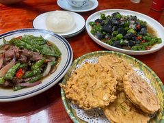 -芦茨金富饭庄·25年老字号·专做稻草鸡