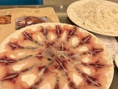 -郑猛记石岐鸽主题餐厅(长江店)