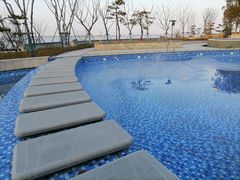 -上海滴水湖皇冠假日酒店
