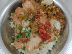 -梁阿婆廿年老牌扣肉糯米饭