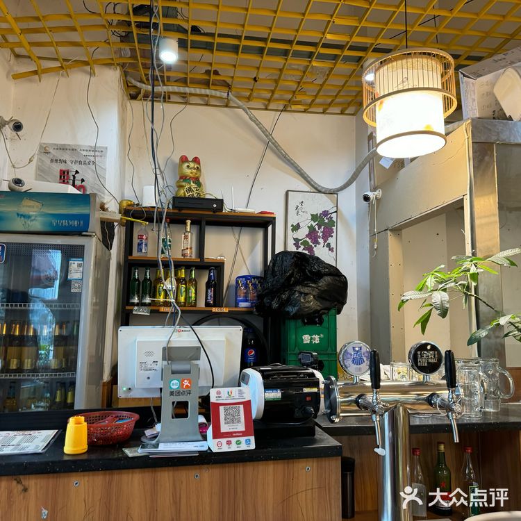 这家店位于成都市天府新区隆翔街 这边我没怎么来过