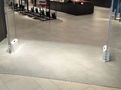 -URBAN REVIVO(七宝领展广场店)
