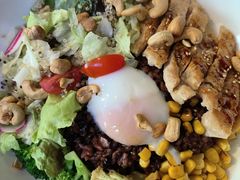 -POKEE VIA&Brunch·维娅(重庆来福士店)