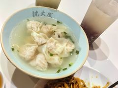 绉纱虾仁小馄饨-沈大成(南京东路店)