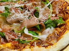 圣达涅火腿芝士披萨-黑熊披萨orso pizza