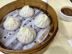 鲜肉松茸-莱莱小笼·乔艾