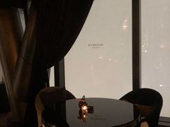 靠窗位-瑞吉酒店·The Drawing Room闲逸廊·云端下午茶·夜奢Whiskey
