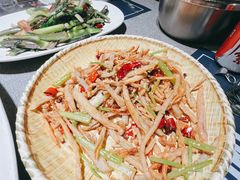 -鑫小城故事·砂锅·排骨藕汤(兴业路店)