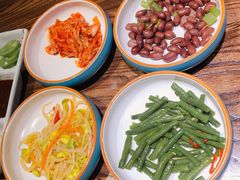 精品小菜-明洞阿姨·韩式酱蟹烤肉·创意料理(三元桥店)