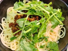 干拌炸酱面-重庆鸡公煲·青锅花椒鱼(牡丹江路店)